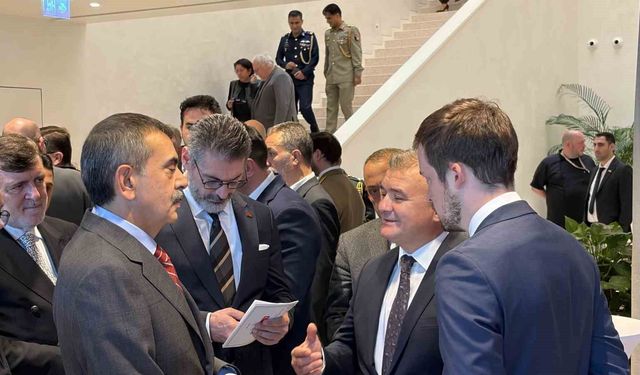 Bakan Tekin: 'Türkiye ile Macaristan arasındaki köklü ilişkiler ve halklarımız arasındaki dostluk bağları asırlar öncesine dayanmaktadır'