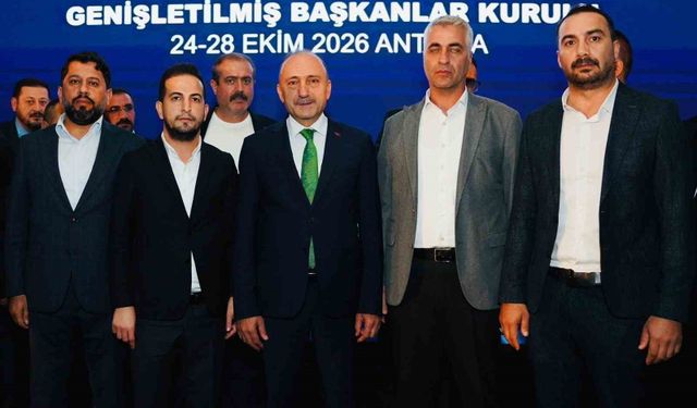 Başkan Aküzüm 'Sağlık emekçilerimizin sesi olmaya devam edeceğiz'