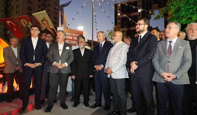 Başkan Palancıoğlu vefat eden özel kalem müdürünün ismi verilen parkın açılışında duygusal anlar yaşadı