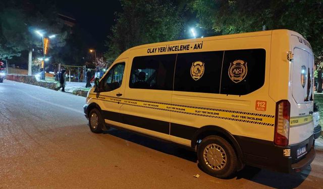 Batman'da parkta bıçaklı kavgada 1 kişi yaralandı