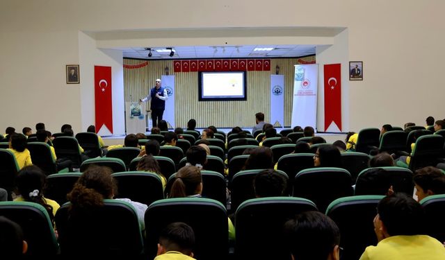 Bayburt'ta öğrencilere iklim değişikliği eğitimi verildi