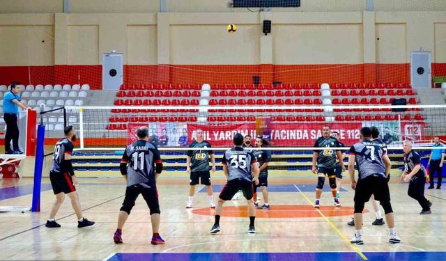 Bilecik'te voleybol şampiyonları belli oldu