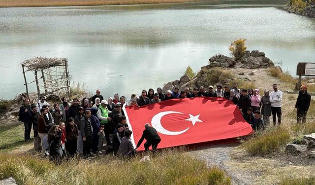 Bitlis Maarif Ailesi Nemrut'ta doğa yürüyüşünde buluştu
