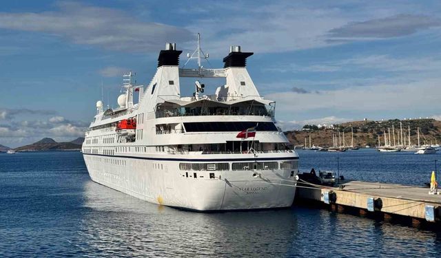 Bodrum'a 277 yolcu, 202 personelle geldi