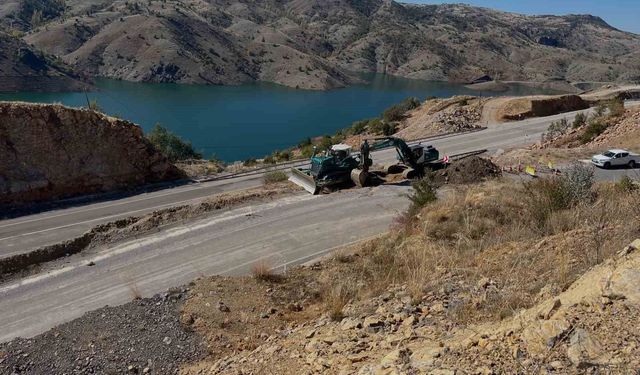 Bozkır'da heyelan bölgesi ve dere ıslahı alanları incelendi
