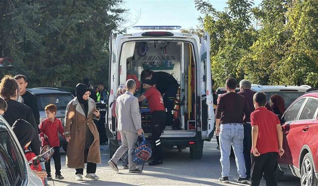 Burdur'da otomobilin çarptığı 8 yaşındaki çocuk yaralandı