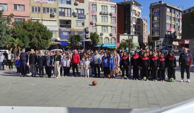 Burhaniye de Amatör Spor Haftası törenle başladı