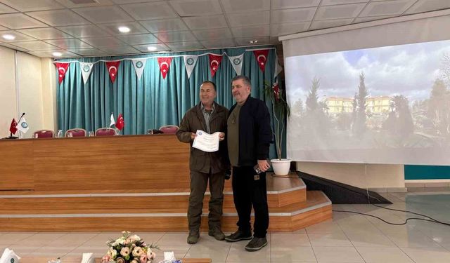 Burhaniye MYO'da 'Türkiye'de Av Turizmi' semineri düzenlendi