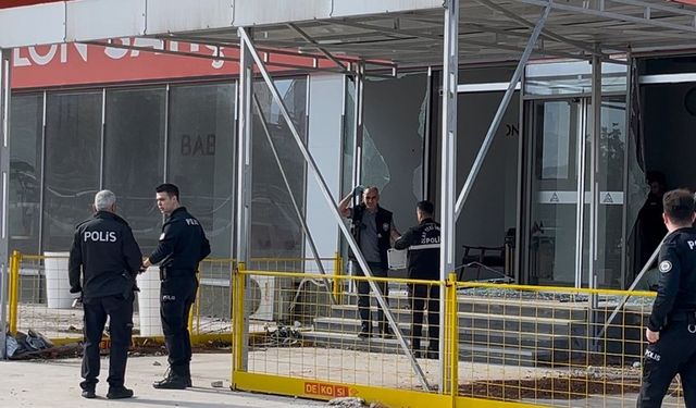 Bursa'da 250 milyon liralık alacak iddiası: Firma sahibi satış ofisine ateş açtı