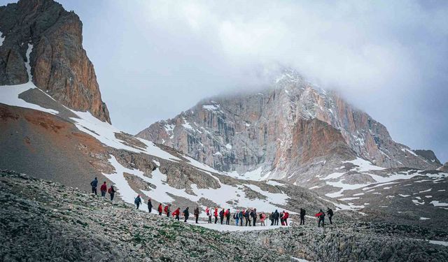 Çamardı'nın güzellikleri fotoğraf karelerine yansıyacak