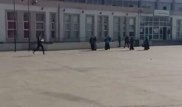 Diyarbakır'da KPSS heyecanı: Sınava yetişmek için var gücüyle koştular