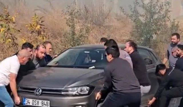 Edirne'de otluk alan yangınına vatandaşlar ve itfaiye ekipleri seferber oldu