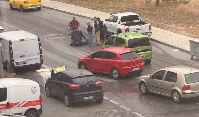 Edirne'de sis ve ıslak zemin scooter sürücüsü kadın sürücüyü düşürdü