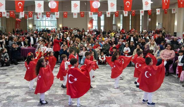 Efeler'de Cumhuriyet Bayramı coşkusu