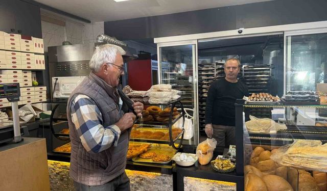 Fırıncıların 'fiyat savaşı' vatandaşa yaradı: Ekmeği 10 TL'ye düşürdü