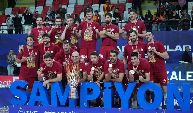Galatasaraylı voleybolculardan şampiyonluk mesajı: 'Bunlar daha başlangıç'