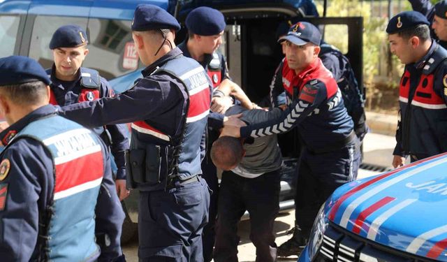 Genç kızı pompalı tüfekle öldüren şüpheli adliyeye sevk edildi
