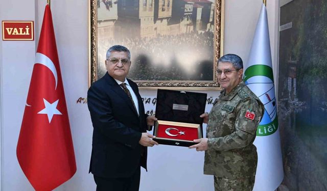 Genelkurmay Başkanı Orgeneral Selçuk Bayraktaroğlu Sinop'ta