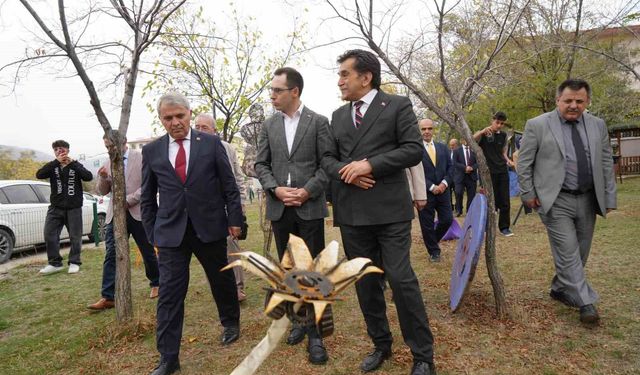Güzel sanatlar lisesine sanat bahçesi