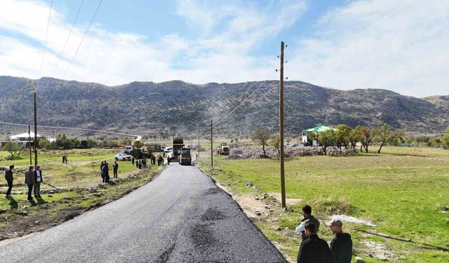Hani ile Elazığ arasındaki bağlantı yolu sıcak asfaltla yenilendi
