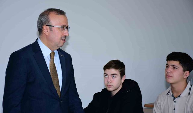 İl Millî Eğitim Müdürü Sinan Aydın, Firuz Kanatlı Mesleki ve Teknik Anadolu Lisesi'ni ziyaret etti