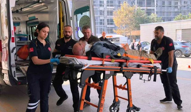 İnegöl'de çatıdan düşen 65 yaşındaki usta yaralandı