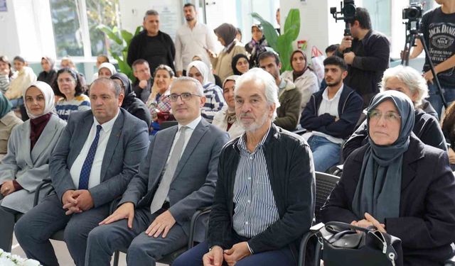 İskender Pala'dan Esenyurt'ta kültür ve medeniyet üzerine sohbet