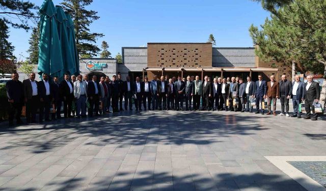 Karapınar'da muhtarlar günü kutlandı