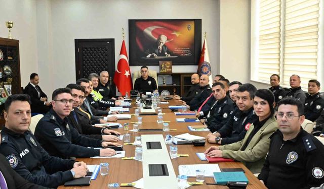 Kars'ta eğitim-öğretim yılı güvenlik toplantısı