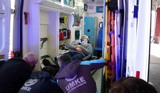 Kars'ta gerçeği aratmayan HAP tatbikatı: 10 yaralıya ekipler anında müdahale etti