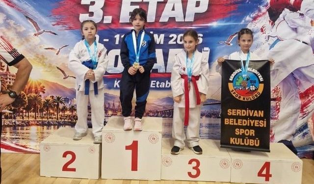 Kartepe Belediyespor karate takımından 18 madalya