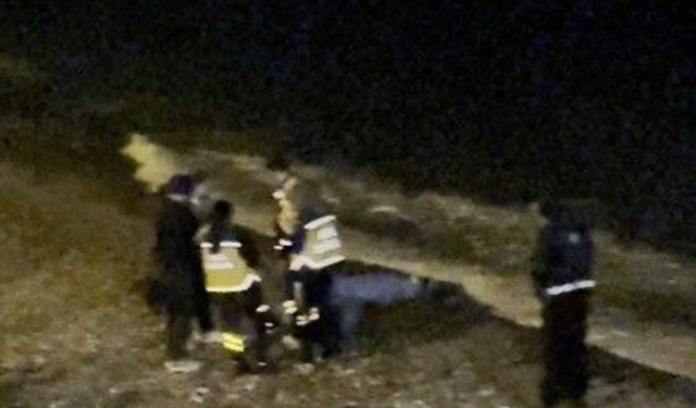 Kastamonu'da Karadeniz sahilinde kıyıya vurmuş erkek cesedi bulundu