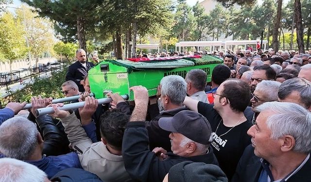 Kıraathanedeki tüfekli saldırıda ölen şahıs son yolculuğuna uğurlandı