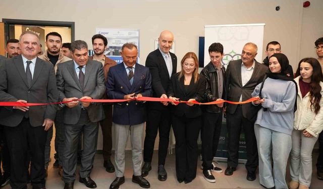 KOSTÜ'de öğrenciler bu laboratuvarda deneyim kazanacak