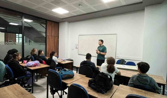 Kursiyerlere fiziksel aktivite eğitimi