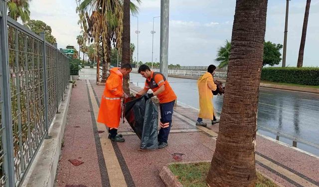 Mersin'de sağanak yağışa karşı ekipler teyakkuzda