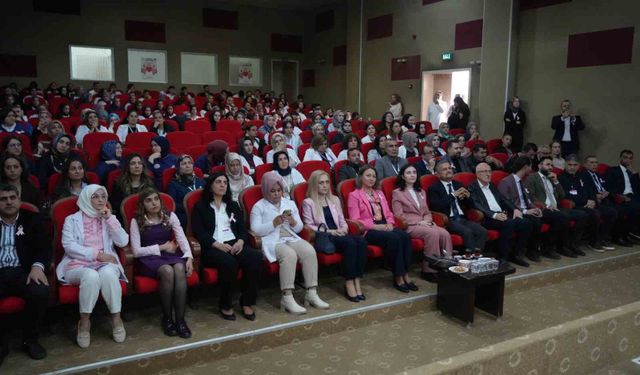 Muş'ta meme kanserine karşı farkındalık etkinliği düzenlendi