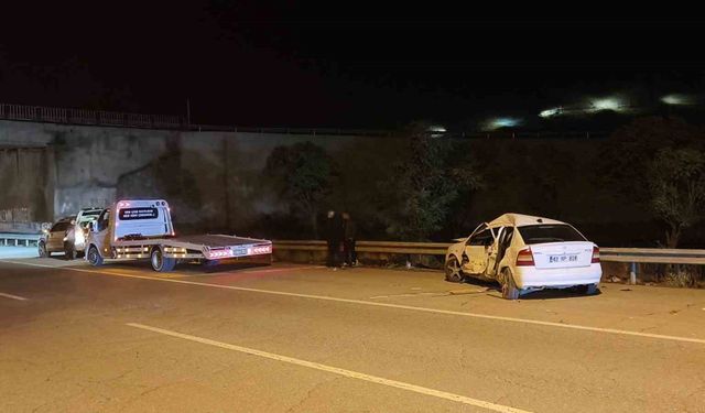 Muş'ta tır ile otomobil çarpıştı: 2 yaralı
