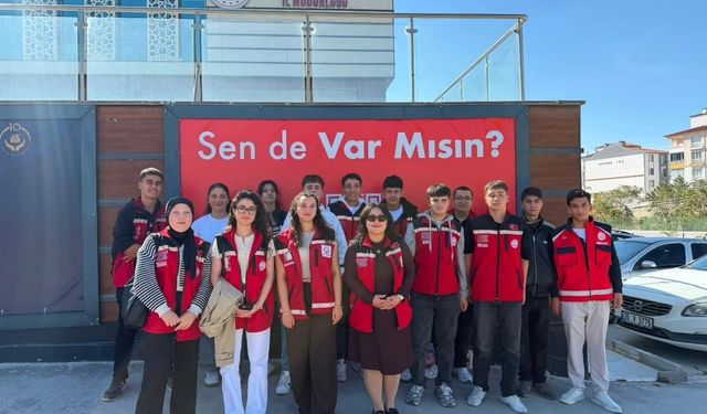 Niğde'de 'İyilik Var' balonları çocuklara moral oldu
