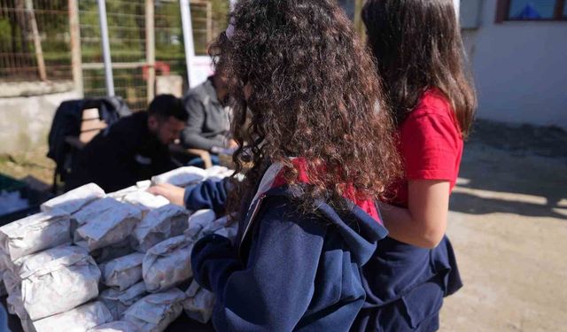 Öğrenciler patili dostlarla buluştu