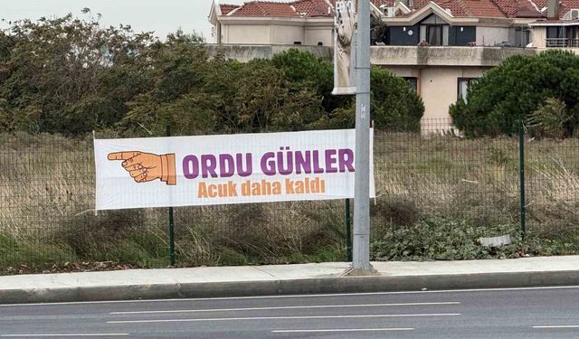 Ordu Tanıtım Günleri'nde ilginç pankartlar: 'Acuk daha kaldı'
