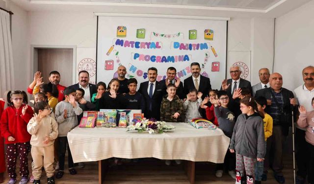 Özel ihtiyaçlı öğrencilere eğitici oyuncak desteği