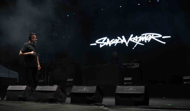 Rap müziğin sevilen ismi Sagopa Kajmer Niğde'de konser verdi