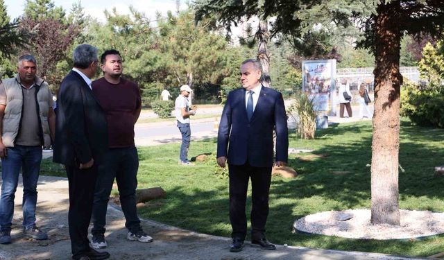 Rektör Prof. Dr. Altun, yapımı devam eden parkı inceledi