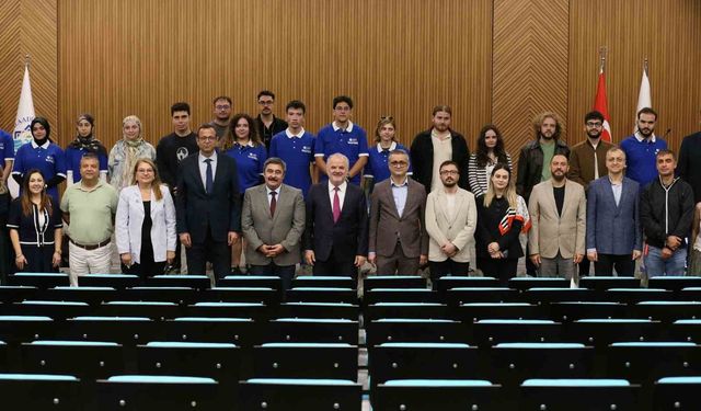 Rektör Türkdoğan'dan gençlere COP31 çağrısı: 'Geleceği inşa eden bir gençlik olalım'