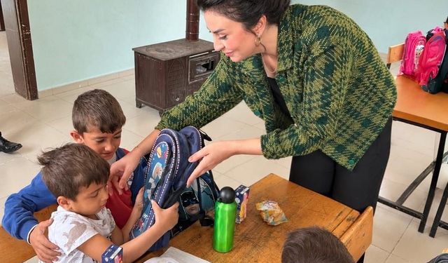Şırnak Denetimli Serbestlik Müdürlüğünden öğrencilere eğitim desteği