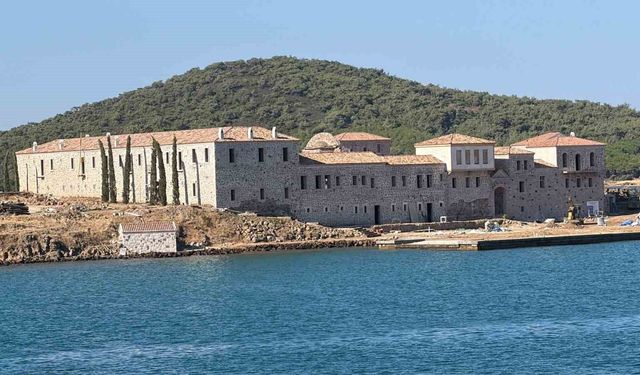 Tavuk Adası'nda sanatın ışıkları yanacak