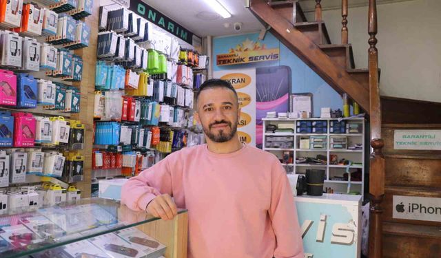Telefoncunun dikkati kadını dolandırılmaktan kurtardı