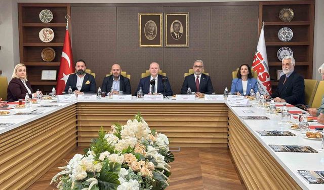 TÜRSAB Yönetim Kurulu Başkan Yardımcısı Eker: '12 bini aşkın ziyaretçiyi fuara bekliyoruz'