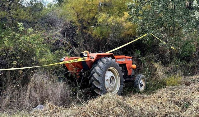 Uşak'ta traktör tarlaya devrildi: 1 ölü